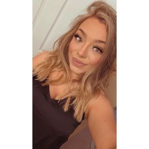 Meet your Posher, Paige